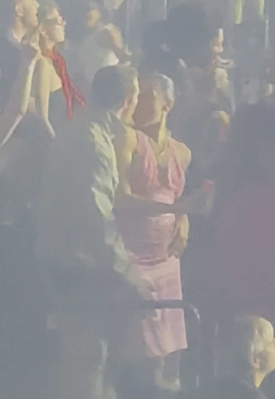 Spotted @Dua Lipa #dualipa #callumturner #charlixcx #brattour #brat #iloveit 