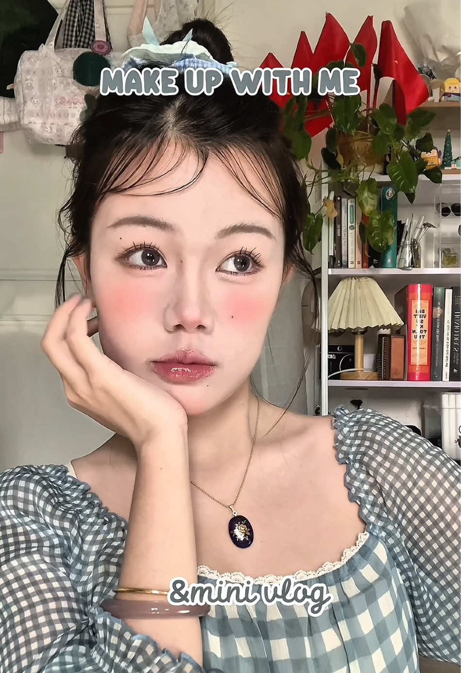 Đố mng hôm nay tui đi chơi cùng aiiiiiiii 🫣 đoán được biết đâu coá thưởng hêhhehee #goclamdep #BeautyTok #thuvienmakeup #carslan 