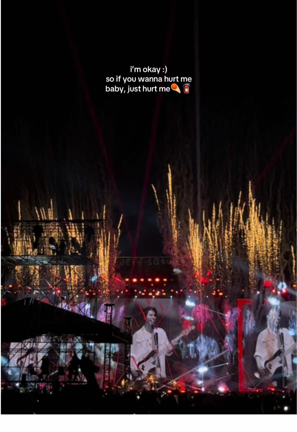 shoot me - @DAY6 🏹🔥 #day6 #foreveryoung #foreveryoungjakarta #day6_3rd_worldtour #youngk #dowoon #sungjin #wonpil