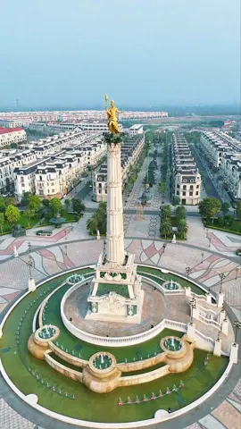 Quảng Trường Kinh Đô Ánh Sáng - Thiên đường cho các bạn yêu thích 