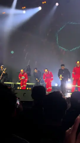 “ga cape jadi badut?” :) #forrevenge #zeppkualalumpur #jentaka 