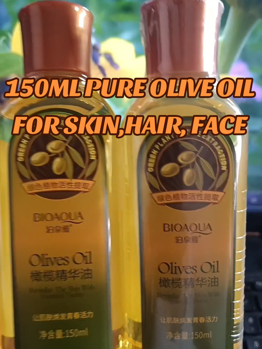 Benefits for Skin Olive oil is packed with healthy vitamins, fats, and antioxidants, and these components can contribute to healthier-looking skin.It moisturizes skin by locking in moisture, and its antioxidants can help to improve signs of aging. Currently, we know of the following skin benefits. of olive oil: Moisturizes skin Reduces signs of aging Fights oxidative stress Increases collagen Cleanses skin Lowers risk of acne Promotes wound healing Has anti-inflammatory properties Prevents pressure ulcers