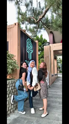 jgn ditnya umur ya🤭😋 kami masih belia 🫣 #taiwantiktokers #holidaytaiwan🇹🇼💕  #fyp #tkwchiayi_taiwan 