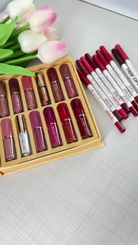 El mejor set de pintalabios matte ,que te vas enamorar 🫦12 unidades ,junto con lip liner ,lo encontré en Tik Tok shop y me pareció super lindos colores 😍😍😍😍😍 #lip #lipliner #lipglosses #makeup #makemefamous #tiktokfinds #fyp #goodmakeup #lipmakeup #colours #lipstick 