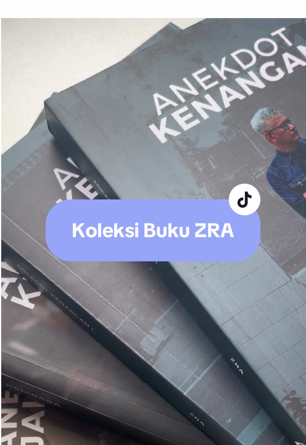 Koleksi buku-buku ZRA dengan Tentang Kita.  Dapatkannya sekarang! #zra #zrastrim #tentangkita #zainalrashidahmad #anekdotjalanan #anekdotkembara #anekdotkenangan 