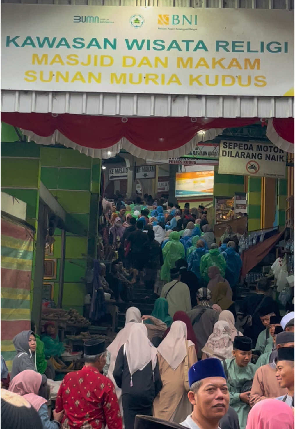Cape nanjak tapi seneng  #sunanmuria #gunungmuria #ziarahwali #kudus24jam #fyp #fypage 