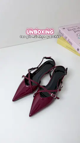 Đôi giày dành cho các chị em thích thoải mái nhưng vẫn phải sang là đây, lên chân ưng lắm 💋💋 #unboxing #review #giaydepnu #giaydepxinh #giaycaogot #giayditiec 