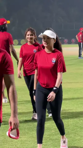 সেলিব্রেটি ক্রিকেট লিগে প্রস্তুতি ম্যাচে দুর্দান্ত পারফরম্যান্স করলো সুন্দরী মডেল নিলা টিম #Dhakanews 