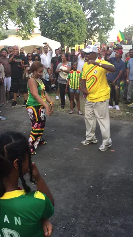 OG’s going at it lol #esfna2016 #esfna #toronto #ethiopiansoccertournament #erhiopia #Soccer #music #dance 