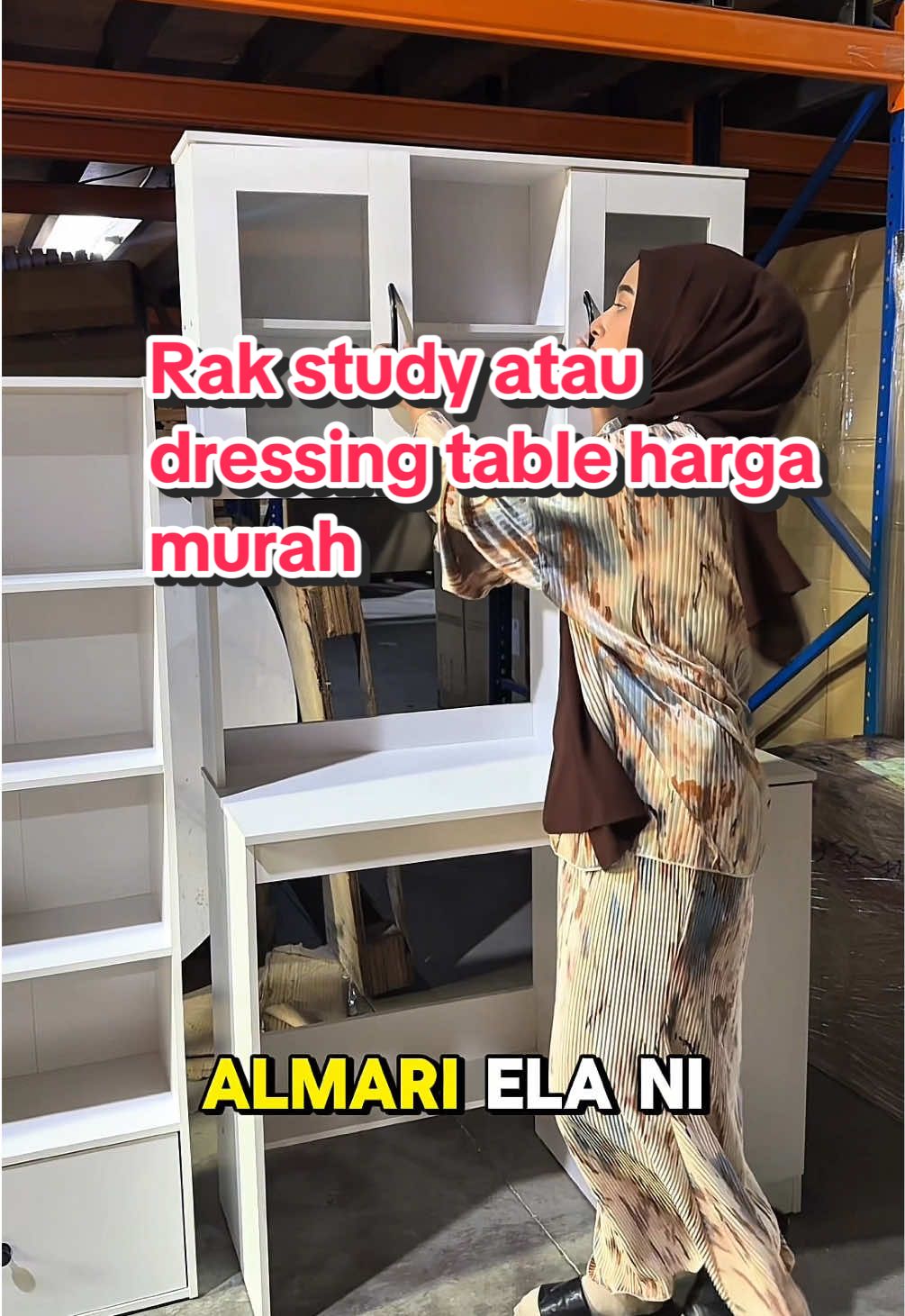 Rak aesthetic macam ni siap boleh add on sekali almari harga bajet dan mampu milik tau !!!  Ada dua piliha warna hitam and putih, lawa kalau korang letak dalam bilik 😍 #rakaesthetic #rak #rakmurah #rakserbaguna #almari #cabinet #studytable 