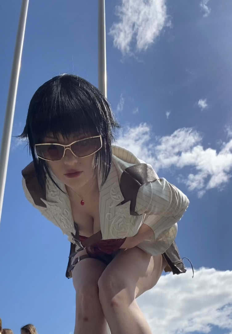 will this pay dantes debt #dmc #devilmaycry #cosplay #ladycosplay #comicconliverpool fake body