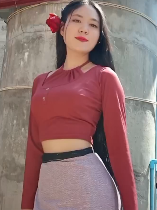 နေပူတယ်လို့ သားရီးတို့😑