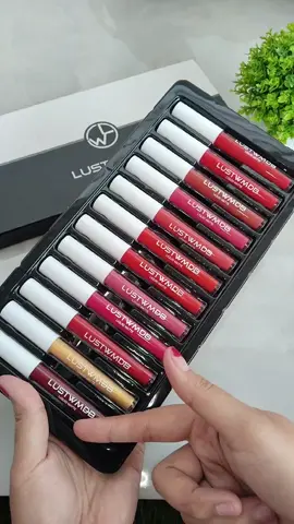 1 kali co dapetnya udah 12 warna sumpahhh warnanya cakep cakep bgtt 😍 #lipstik #lipstikviral #fyp 