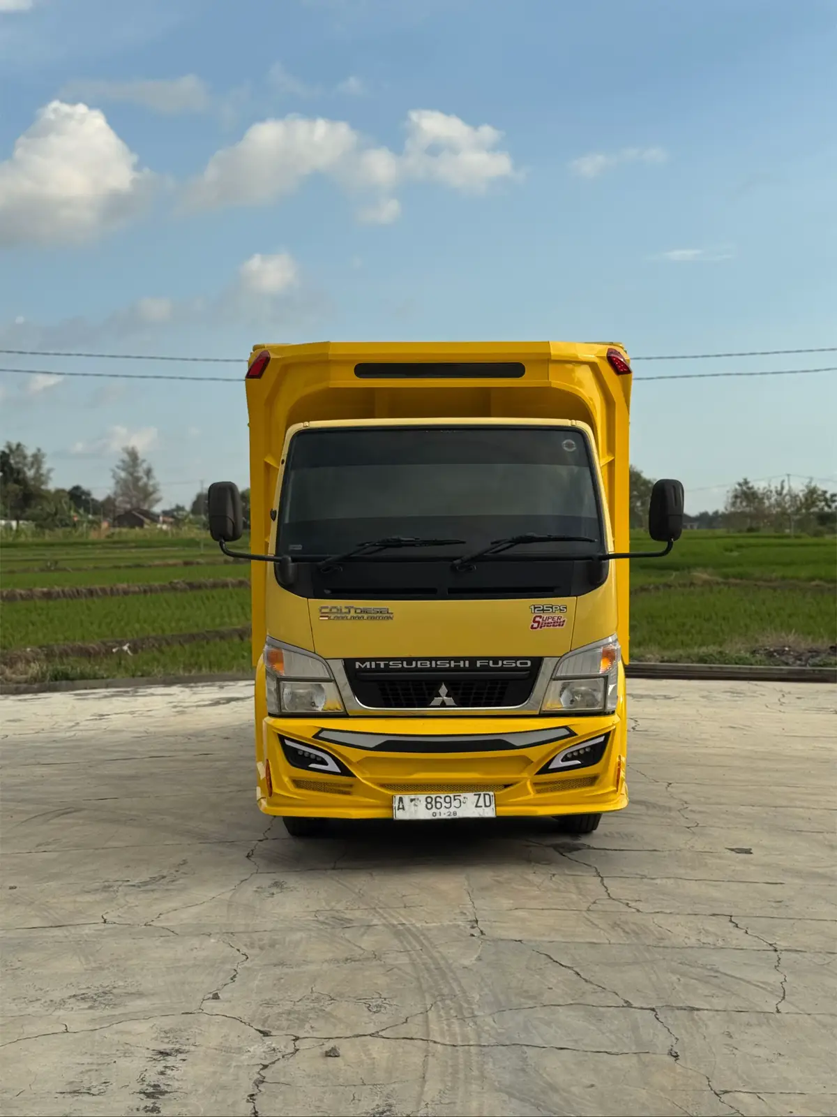 mitsubishi canter 125ps SuperSpeed tahun 2017, kondisi original, ban Aeolus wa 082225669669 #trukexpedisi #trukmania #truklovers #jualbelitruk #jualbelitruksecond #jualbelitrukberkualitas #jualbelitrukjateng #canter #cantermaniaindonesia #cantermaniaindonesiacommunity #cantermodifikasi #superspeed 