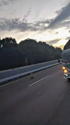 #supirtruck #cmic_cantermaniaindonesiacomunity #cmic #sayurbalap 