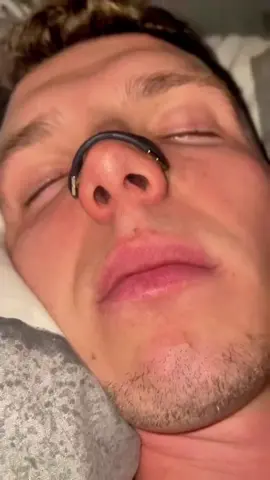 If snoring bothers you, just let him/her use this.#Uk #tik_tok #TikTokShop #tiktok_india #foryoupage❤️❤️ #fyp #tiktokmademebuyit #magnetic #nosesticker #snore #snoring #sleep #boyfriend 