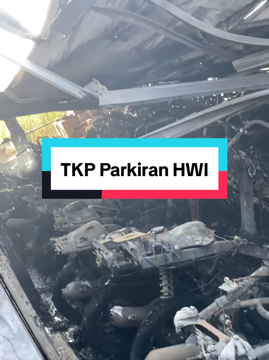 Kobongan parkiran HWI lur #jepara24jam #jeparapost #jeparahariini #jeparakotaku #jeparabumikartini #jepara #jeparaviral #hwijepara #pabrikjepara 