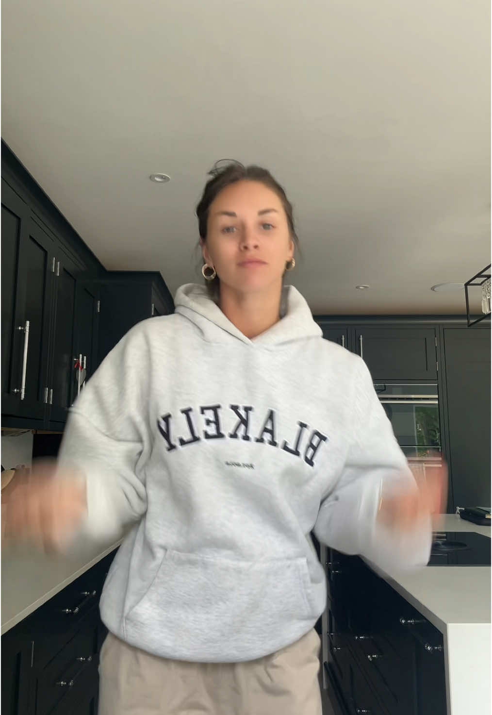 This song is living in my head currently #mollylongchoreography #fyp #viral #mollylong #foryourpage #dance #bankholiday #dancebecauseyouloveit #behappy #moveyourbody #dancersoftiktok 