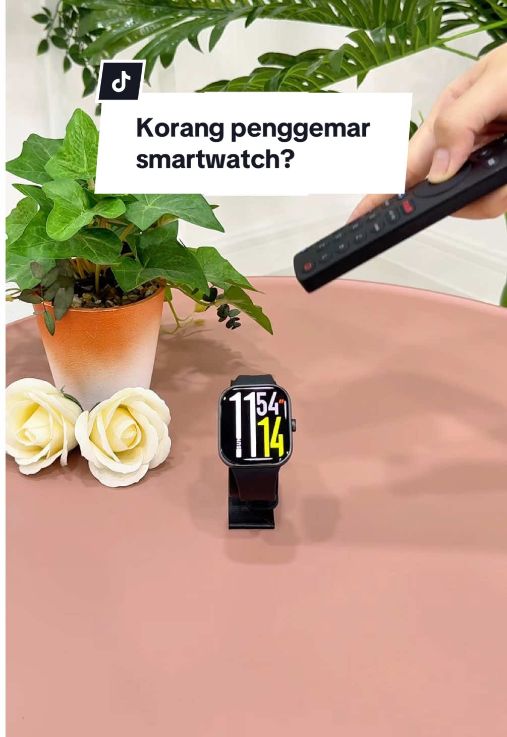 Jam berbeza dengan fungsi yang berlainan tetapi tetap menjadi pilihan hati pengguna smartwatch. #xiaomi #smartwatch #healthylifestyle #healthy #xiaomimalaysia #Fitness #track 