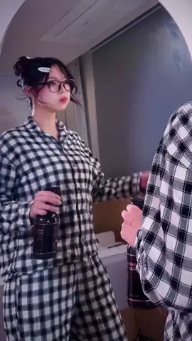 ဘယ်သူတွေလက်မြန်လဲ 😁😁😁 #အသက်ထပ်ဆုံးတီးထုတ်ရင်း #fyp #fyppppppppppppppppppppppp #fypage #fypシ゚ #tiktokviral #OOTD #foryou #ချဲပေါက်မှခေါ်တီးအုန်းမယ်