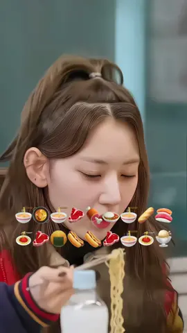 sakura mukbang 🍱 | #sakura #lesserafim #eating #mukbang #asmr #kpopeating #idolmukbang #asmrsounds #fyp #kpopidol 