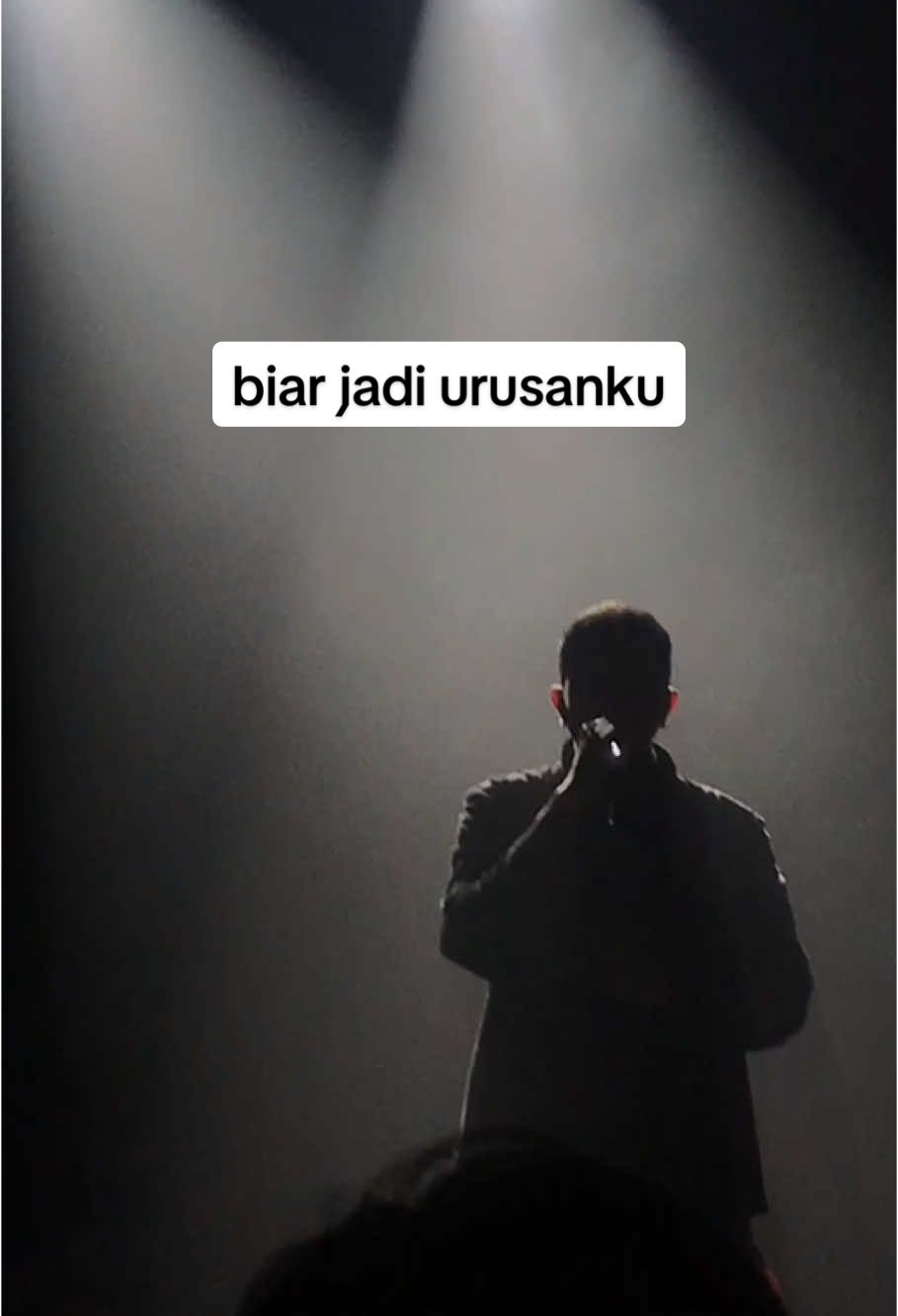 the most jaw dropping moment, ga naro ekspektasi lagu ini dibawain semalem… I SOBBED UNCONTROLLABY😭😓🥲💔 #samasamatur #tulus #biarjadiurusanku #salpriadi 