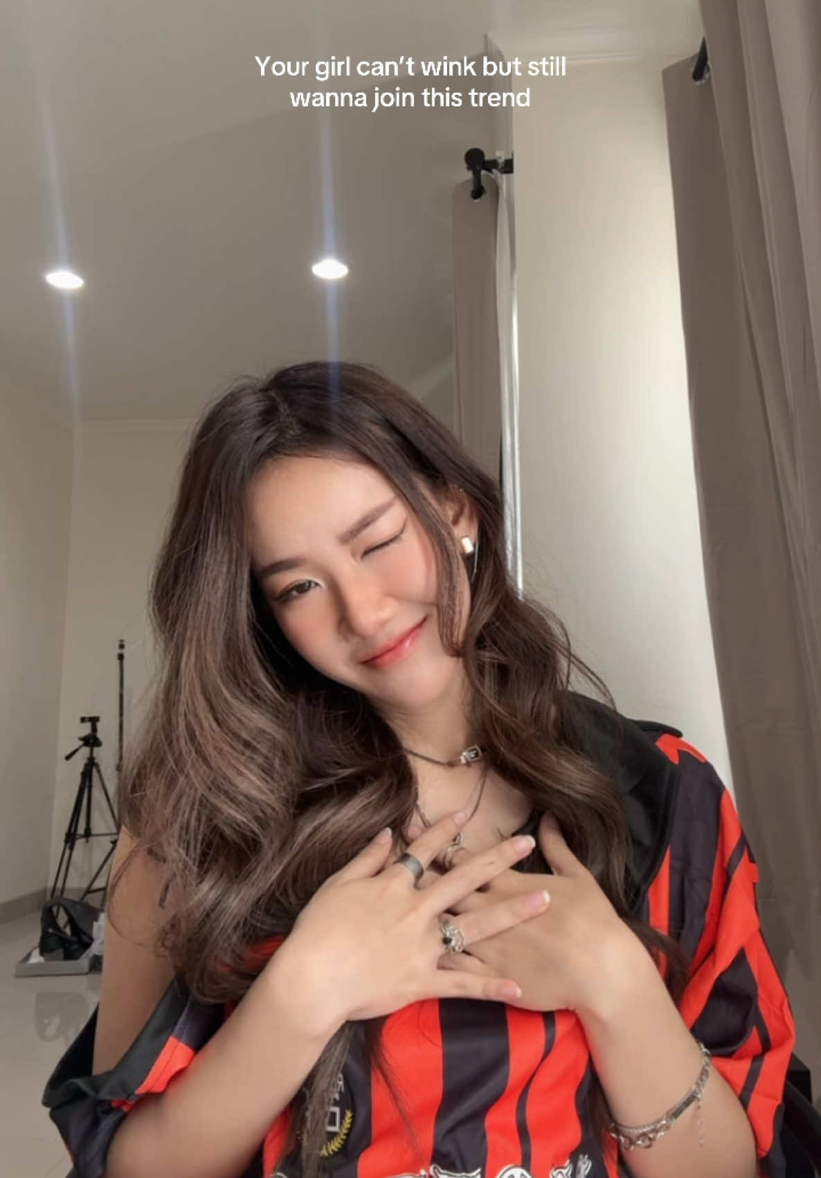 Kim seon ho ahjussi tolong aku.. 🙈🤟🏻 how lucky IU to hv 3 green forests in one drama #kimseonho #smilechallenge #fyp 