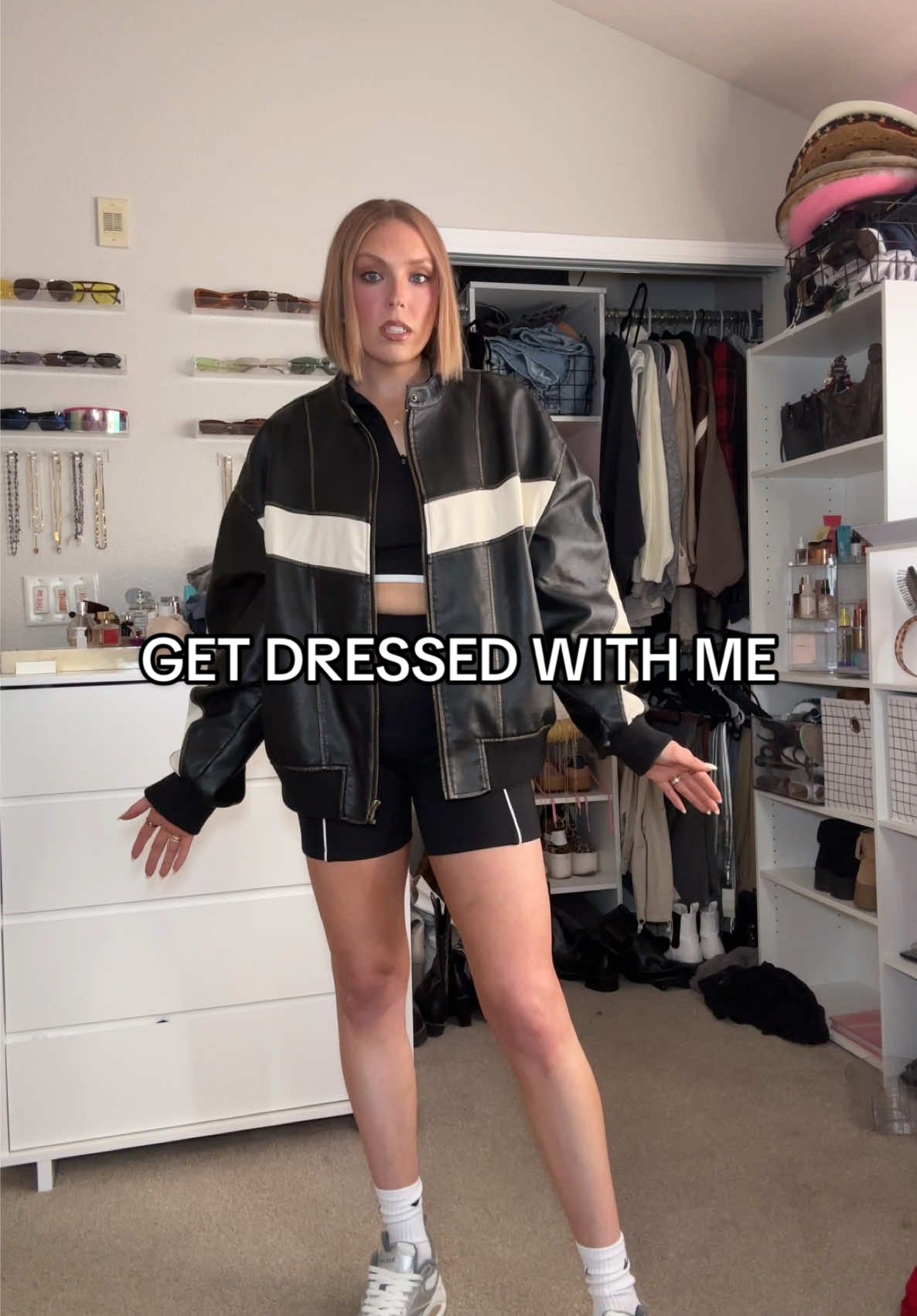 let’s get dressed to go run some errands!! @MERIT Beauty @Reebok @GUESS  #outfit #outfitinspo #errandsoutfit #OOTD #ootdinspo #cutecasualoutfit 