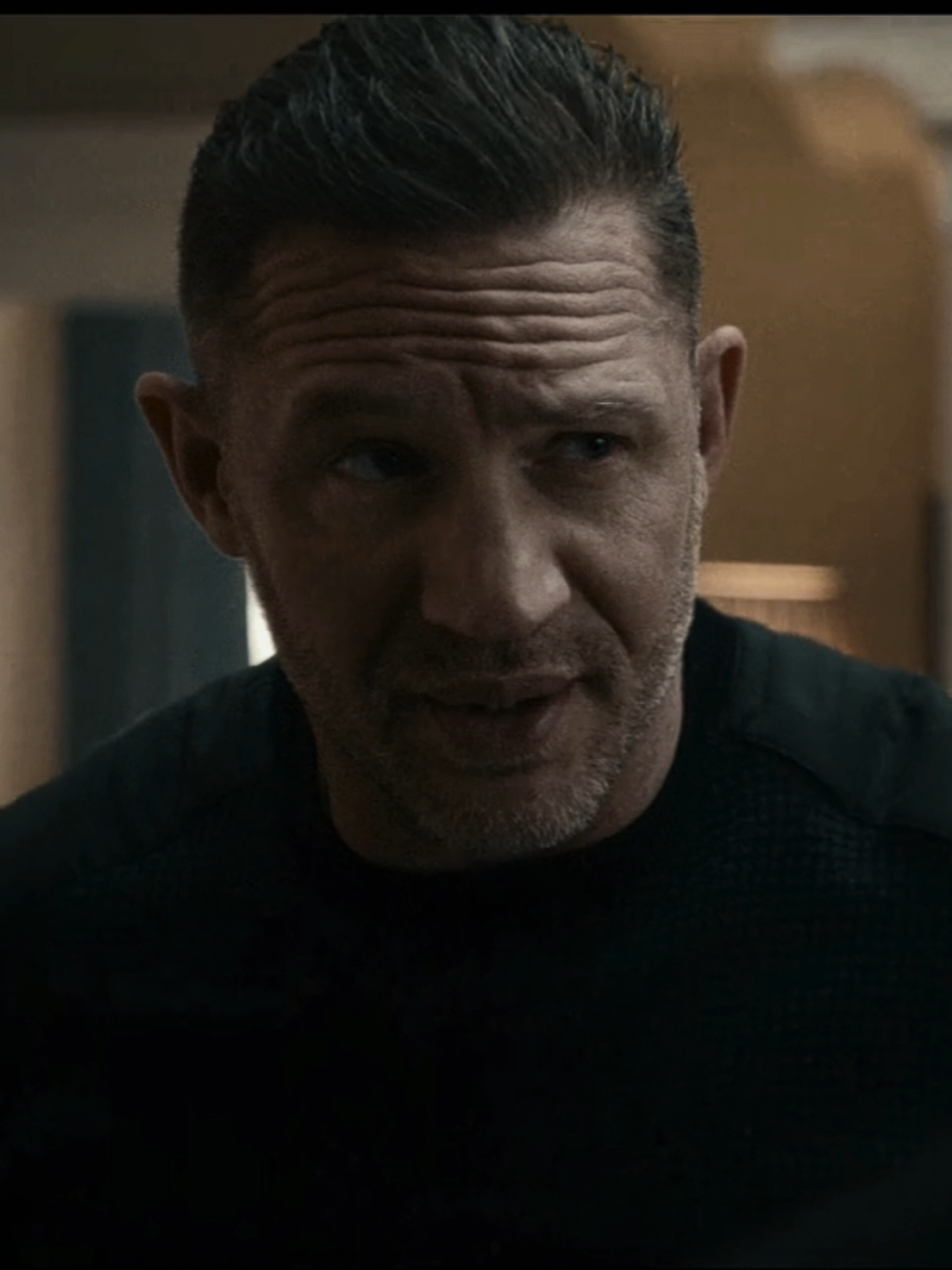 its just getting better and better, hopefully we got season 2 of this series, currently we are at 6 out of 10 now, we need more Tom Hardy as Harry Da Souza❤️ #TomHardy #Actor #tomhardyfans #HarryDaSouza #MobLand 