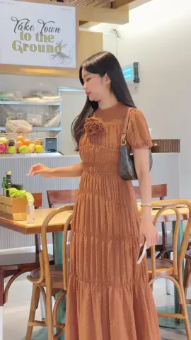 สีนี้สวยมากกกก 🤎🧡 #พิกัดชุดthecloseta #คลาสแฟชั่น #คลาสแต่งตัว #tiktokครีเอเตอร์ #thecloseta 