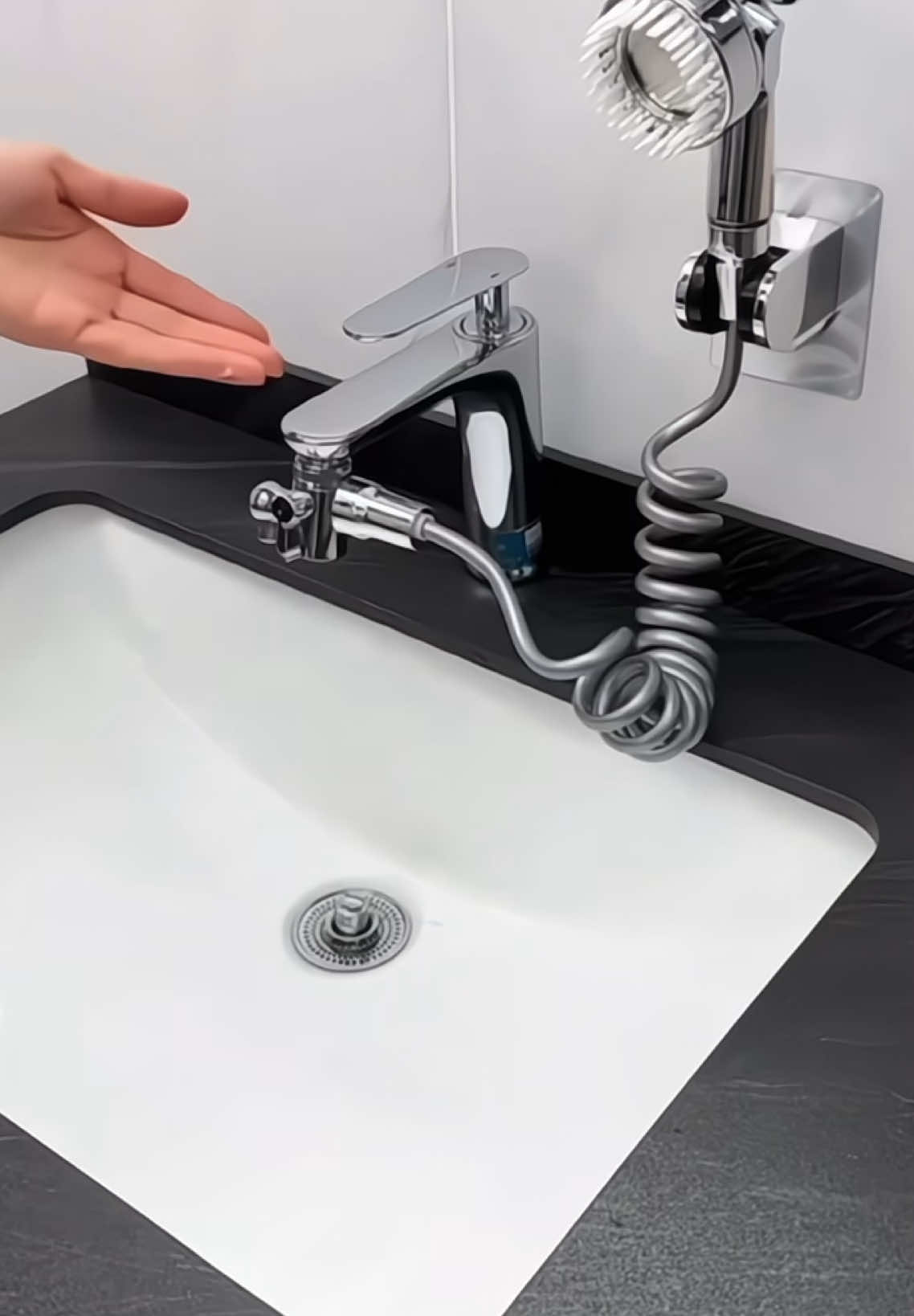 Vòi Sen Tắm Gội Đầu Đa Năng Tích Hợp Bồn Rửa Mặt Và Rửa Bát#thinhhanh #xuhuong #giadungtienich 