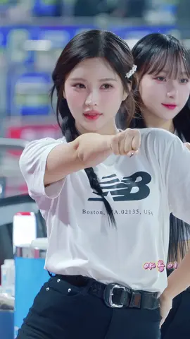야무지게 주먹쥐고 홀드업 챌린지~🔥✨️ 김정원 치어리더 Kim Jungwon 金正元 직캠 fancam kt 위즈 김가든 아웃송#koreangirls #fyp #foryou 