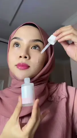 Menyesal baru tahu ada serum best macamnii, kalau tak dah lama kulit glowingg and toink toink 🧏🏻‍♀️✨ @Dolly Glow My  #dollyglowwhiteningserum #serumdollyglow #serummuka #glowingskin #beforeafterdollyglow #cantikbersamadollyglow