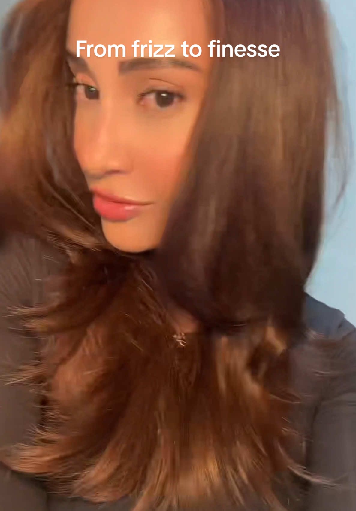 From frizz to finesse—GRWM  #blowouthair #grwmhair #BeautyTok #TikTokBeauty #hairtok #curlyhairroutine #creatorsearchinsights #fypシ 