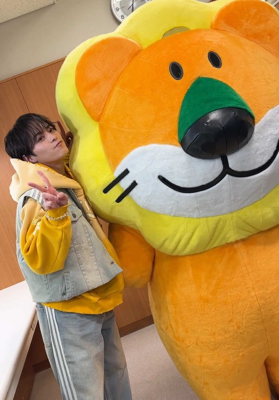 映画「たべっ子どうぶつ THE MOVIE」主題歌「Would You Like One?」 Listening Party for 7 Days ありがとうございました！そして、らいおんくんもありがとう！📸🦁 #TravisJapan #映画たべっ子どうぶつ #WouldYouLikeOne #WYLO 
