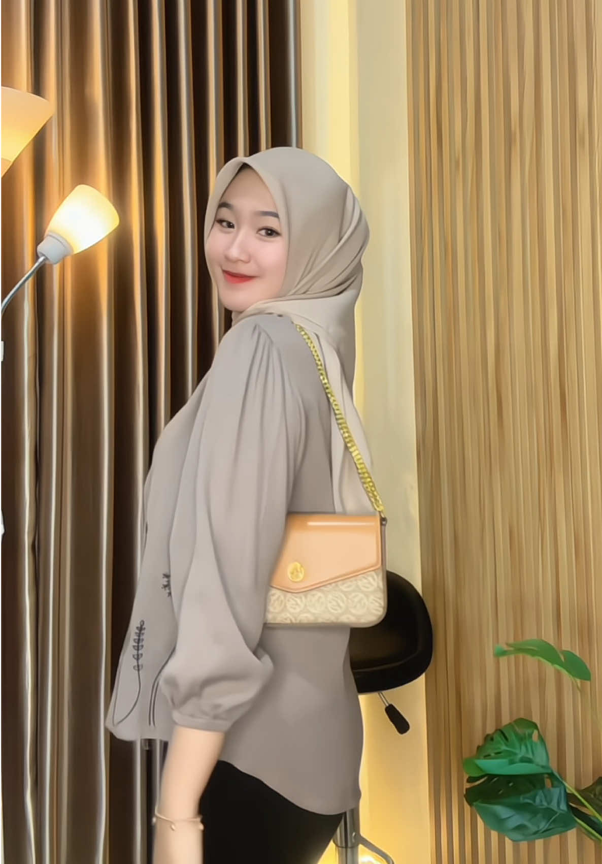 #fypシ゚ #fyp #outfitideas #kemejabordir 
