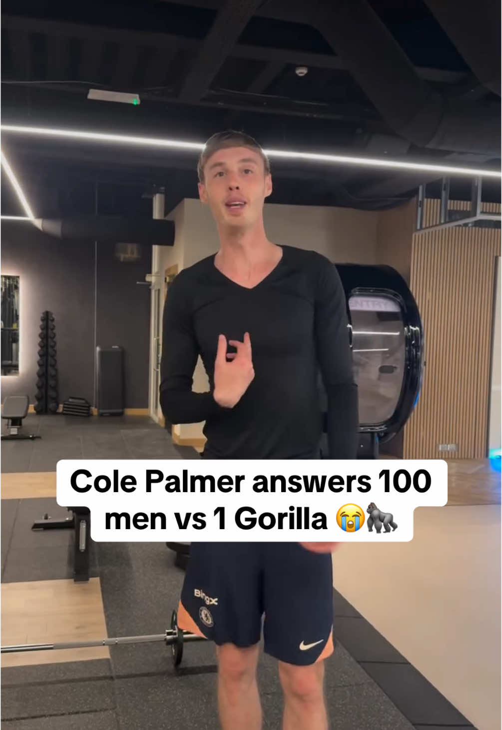 Cole Palmer on the 100 men vs 1 gorilla debate 😭🦍 @PalmersPT #100menvs1gorrila #gorilla #colepalmer #palmer #chelsea #chelseafc #funny #jokes #meme #goviral #trending #goal #golazo #footy #PremierLeague #prem #skills #footballskills #england #fyp #4u #viral #sports #sport 