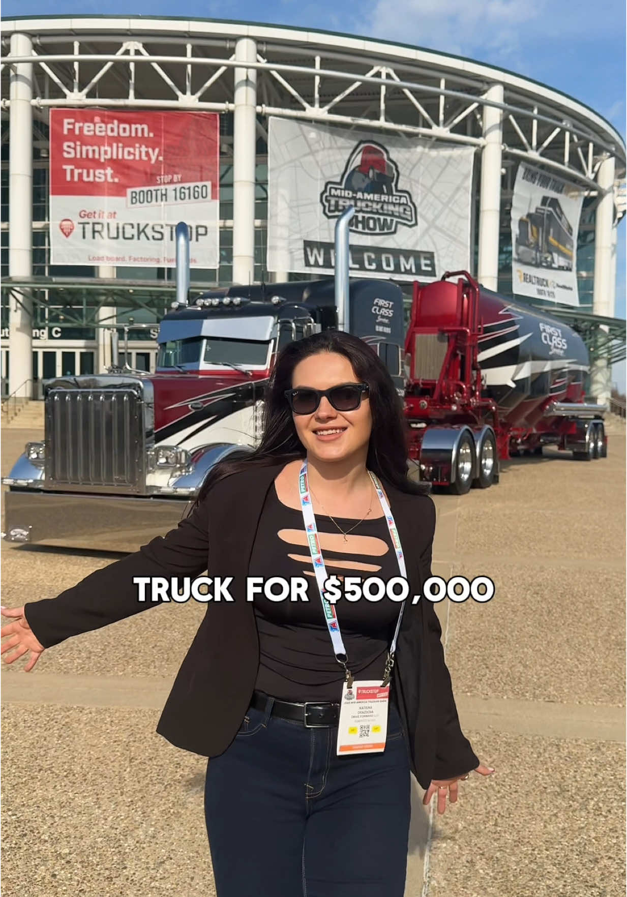 Here’s how it was at #MATS this year. #trucking #truckdrivers #trucksoftiktok #truckdriver #дальнобойвсша #trucklife #truckshow 