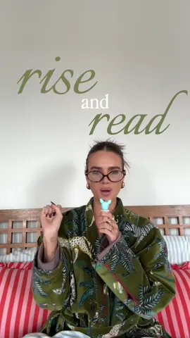 introducing my mini virtual book club - rise and read 📖🍓 for book, essay and substack reccs 🥹🫶🏼🍵 #aussieinlondon #reading #BookTok #substack #substackwriter #essays 