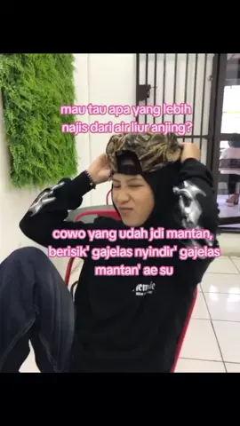 mantan mah mantan aja gwsh ngurusin hiduo orang#like #lewatberanda #moots? #xybca #4u #fyp 