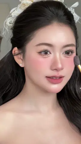Make up không phải thay đầu , make up là giúp bản thân ở phương diện đẹp hơn ❤️ #thuyhangthuymakekeup  #makeupbmt #makeuptonehong #makeupdau 
