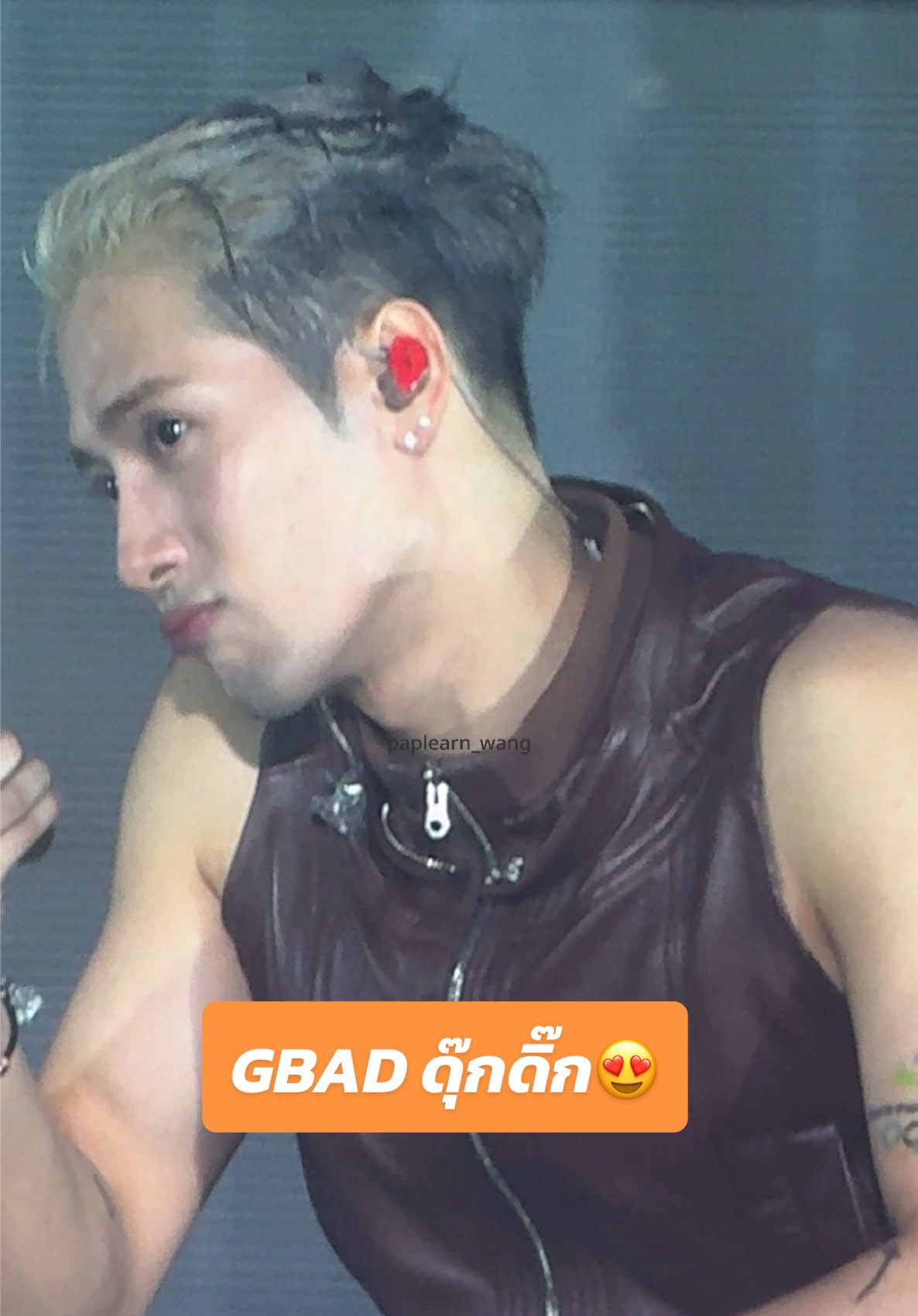 030568 | ยุให้พี่จ๋าโชว์ดือสวยๆ พอให้ตัวเองโชว์บ้าง พี่แจ็คบอก “ม่ายมี ม่ายมี” เพราะใส่มิดชิดอวดขอบบ๊อกเซอร์TW 555555 และพูด “พี่แจ็คโบกว่า….” GBAD คือเพลงใหม่ พร้อมเต้นโชว์หนึ่งกรุบ ดุ๊กดิ๊ก น่าร้ากกก‼️😍💋💚 #GBAD #GOT7_NESTFESTinBKK #GOT7_NESTFESTinBKKday2 #GOT7 #IGOT7 #JacksonWang #แจ็คสันหวัง #พี่แจ็ค #teamwang #magicman2 