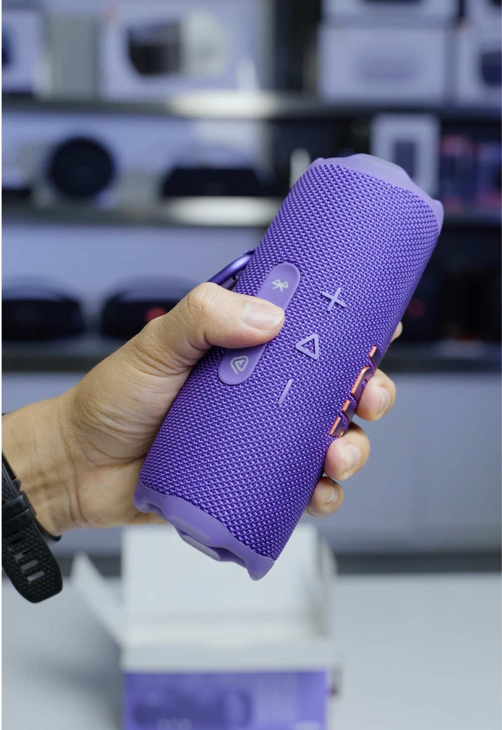 Next-Gen Portable Waterproof Bluetooth Speaker with AI Sound Boost | JBL Flip 7 Unboxing #bluetoothspeaker #audio #jbl #portablespeaker #unboxing #bluetooth #asmr #usa #viralvideo 