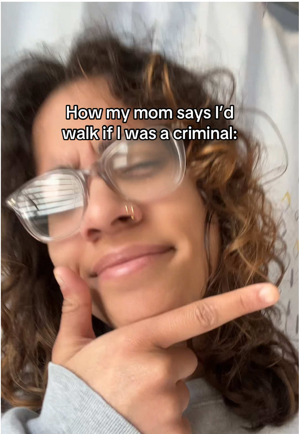 Idk why this is the first thing that came to her mind 😭 #criminalwalk #smoothcriminal 