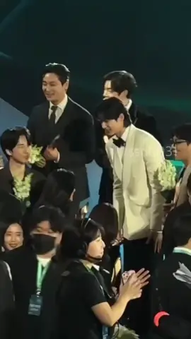 versi hd lainnya woohye, sbelum bobo gais tidur nyenyak🤍 #kimhyeyoon #김혜윤 #woohyecouple #byeonwooseok #변우석 #fyp #foryou #baeksangartsawards 
