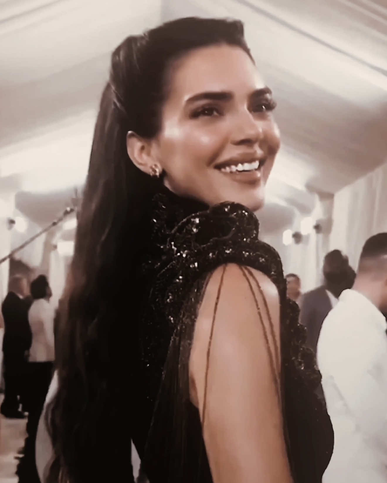 ugh she looked so good last year 😩 @Kendall Jenner #kendalljenner #fyp #foryou #foryoupagе 