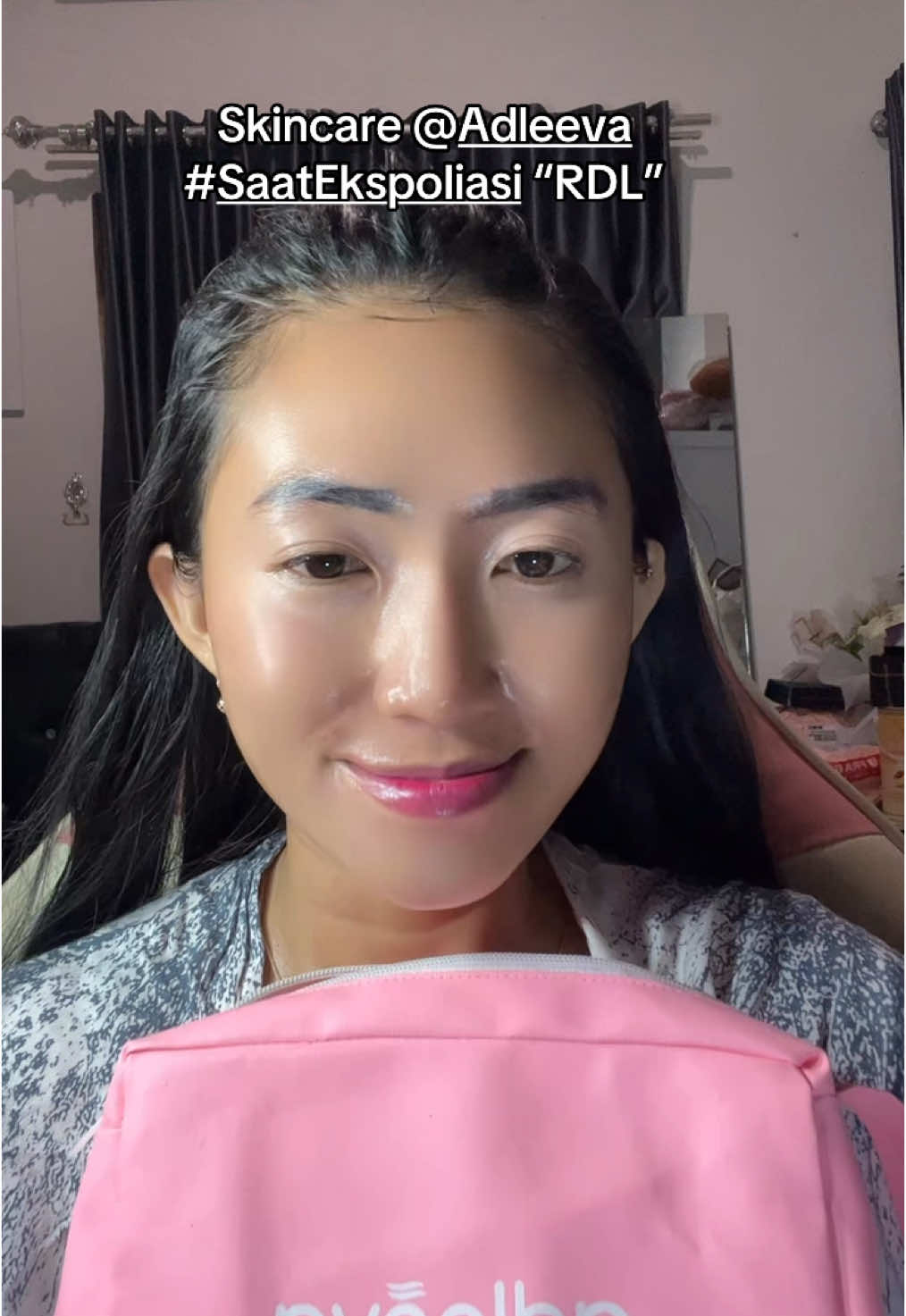 Skincare Malem Saat Ekspoliasi pake Adleeva skincare dan Rdl toner glowingkuu di tambah mois reisha glowwwe TONTON AMPE ABIS BIAR PAHAM💜💕 #skincareroutine #skincaretips #fypage #skincareadleeva #adleevaskincare #adleevaskincareku💖 #adleeva #rdl #tonerglowing #cantik #skincaretiktok #glowingbrutal #fypdong #ekspoliasi 