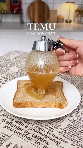 This reusable honey dispenser keeps your honey flowing neatly—no mess, no sticky fingers!🐝 #Temu #TemuFinds #KitchenHacks