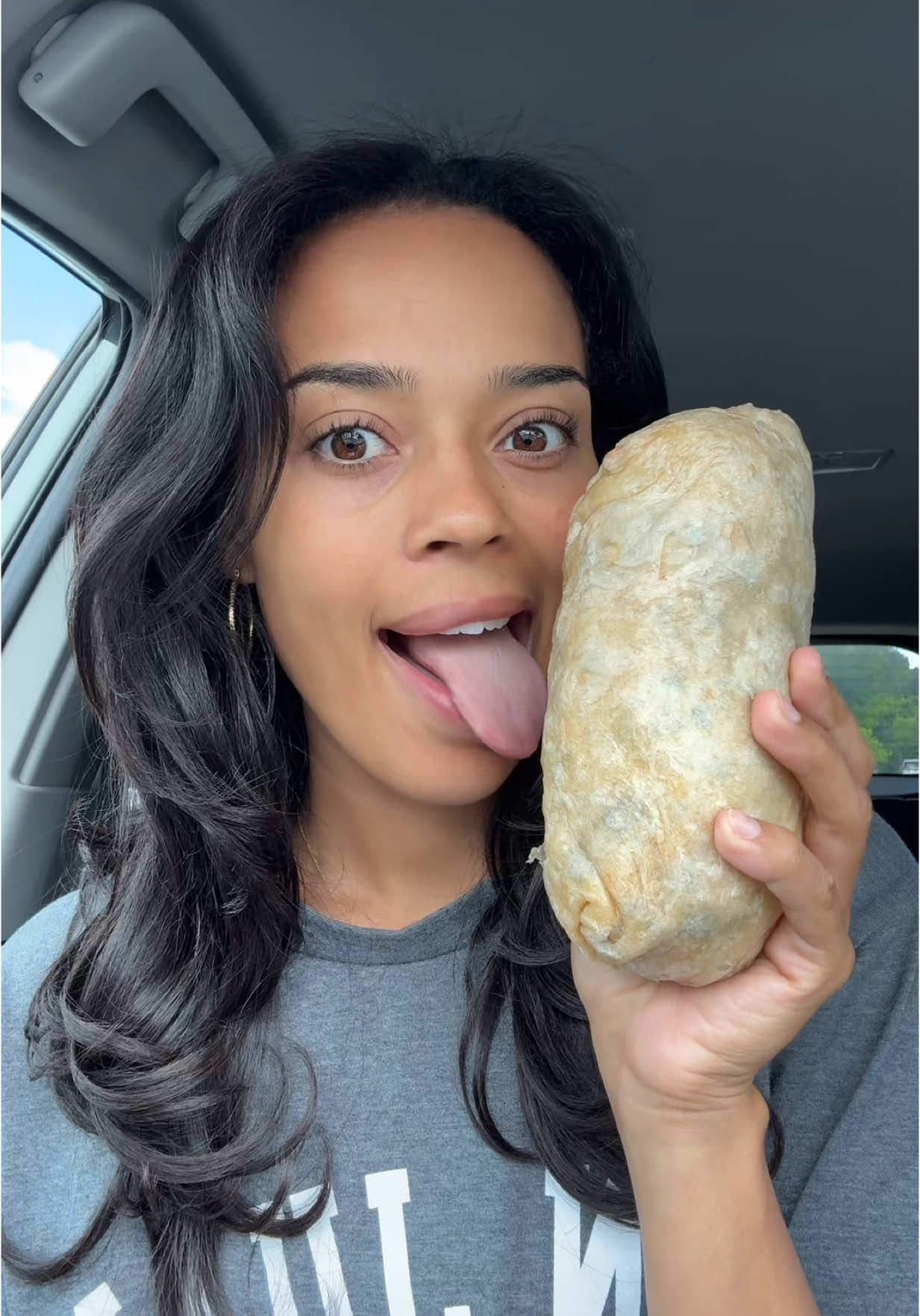 Chipotle for cinco de mayo #chipotle #chipotlebowl #chipotlemukbang #chipotleburrito #burrito #burritos #chipotlesponsorme #mukbang 