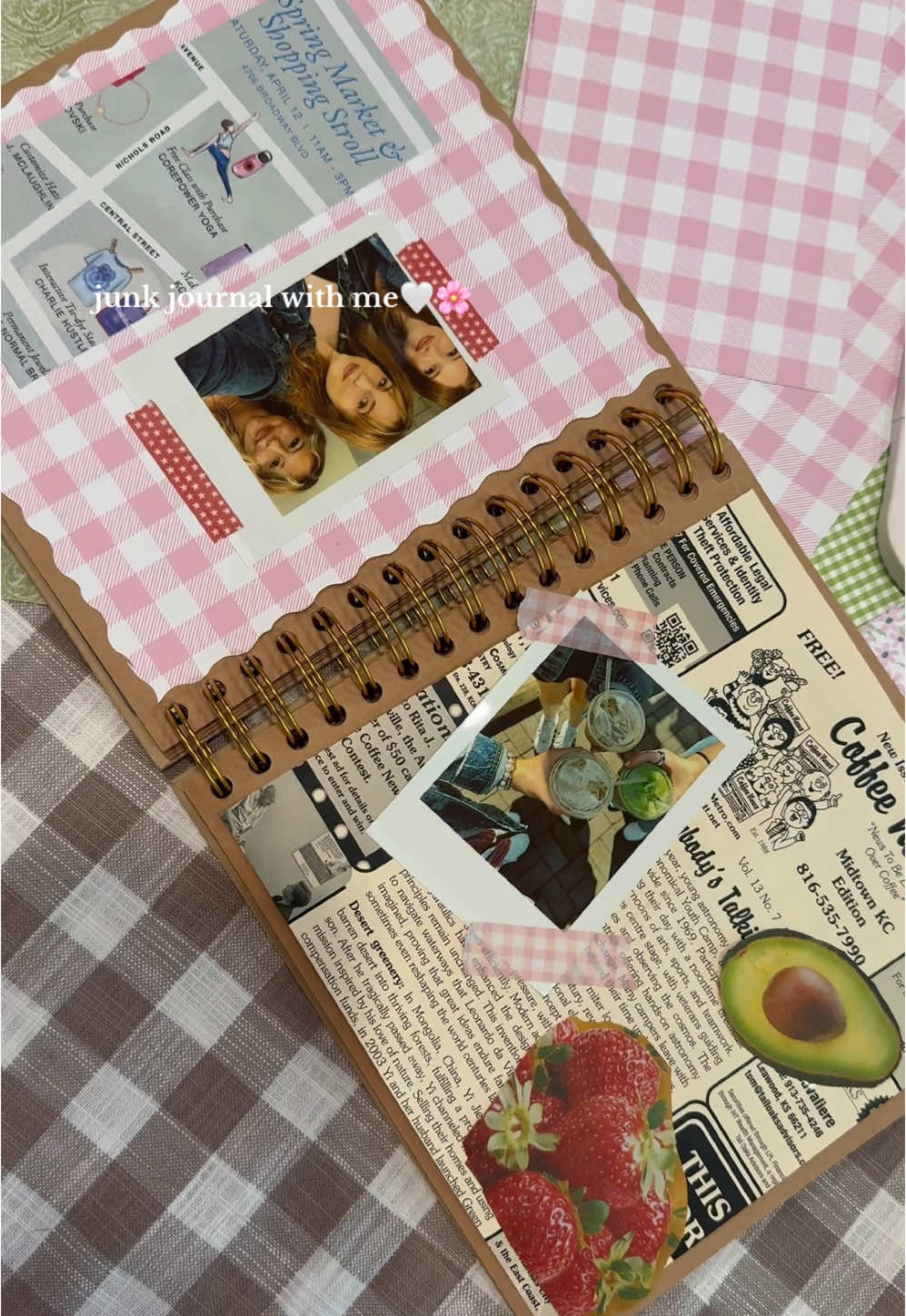 Spring junk journaling☀️🌸 #junkjournal #scrapbooking #DIY #hobbies #scrapbookasmr #junkjournalideas 